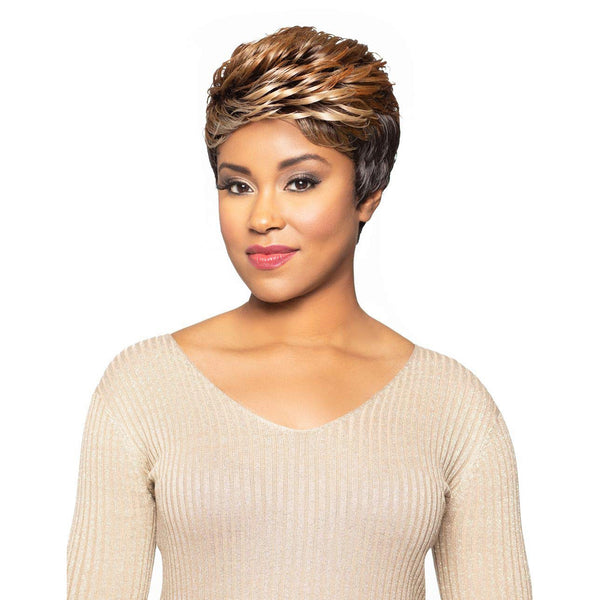 Alicia Beauty Foxy Silver 10920 Harriet Synthetic Hair Wig